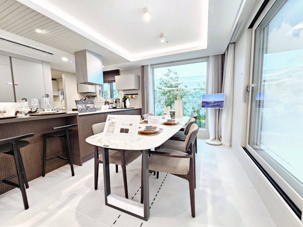 영통역자이 프라시엘 식당