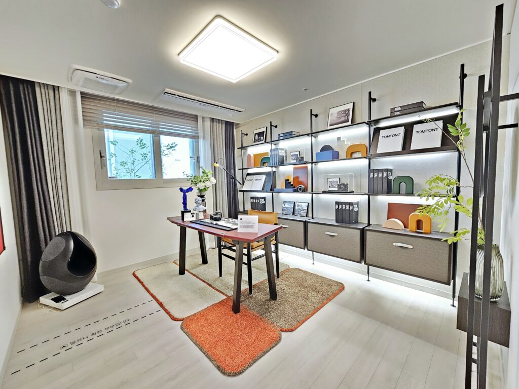 영통역자이 프라시엘 침실2