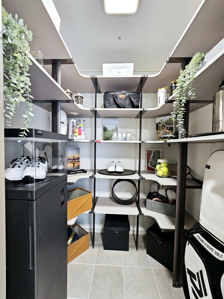 영통역자이 프라시엘 현관창고1